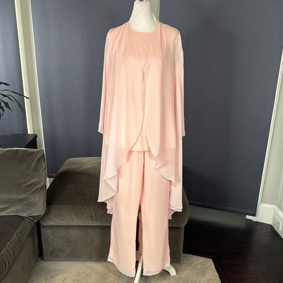 Women’s Pink Chiffon 3 Piece Formal Pant Suit Set Mother of the Bride Size 4 NWT - Picture 1 of 15